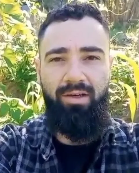 Glauber Ferreira na sua área de plantio
