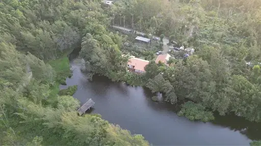 Vista aérea da Escola Internacional de Agrofloresta